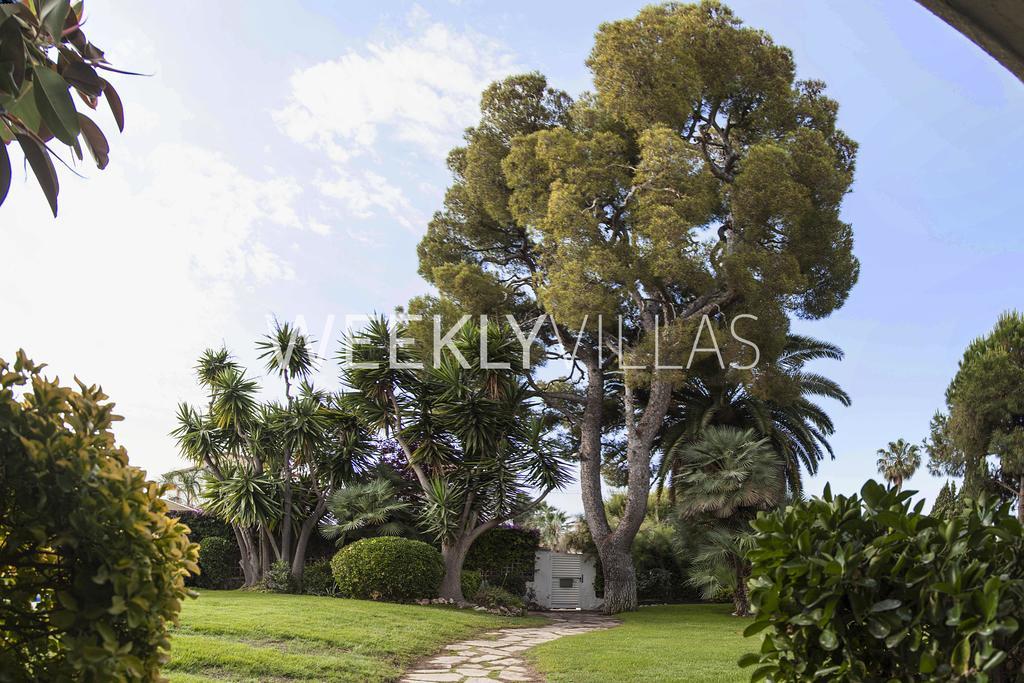 Villa Sitges Tupinetti Beach At 1 Min Walk Amaizing Garden And View Center Sitges 5 Minutes Walk Εξωτερικό φωτογραφία