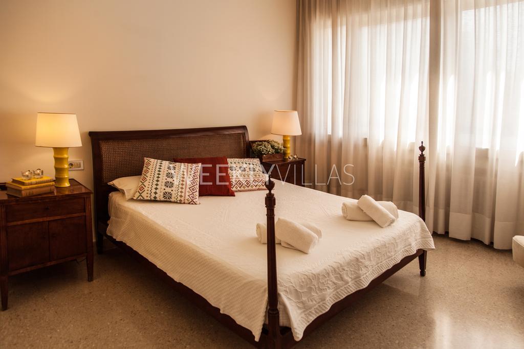 Villa Sitges Tupinetti Beach At 1 Min Walk Amaizing Garden And View Center Sitges 5 Minutes Walk Εξωτερικό φωτογραφία